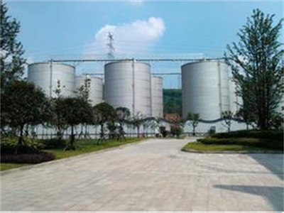 四川省(sheng)宜賓叙南(nan)酒業有限(xian)公司